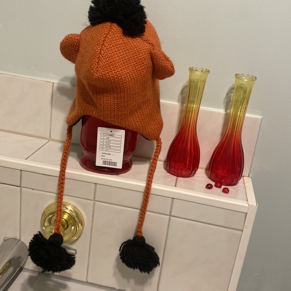 🧶AMERICAN OUTFITTERS HAND KNITTED WOOL EARNIE winter toque BRAND NEW with tags! - Picture 2 of 8